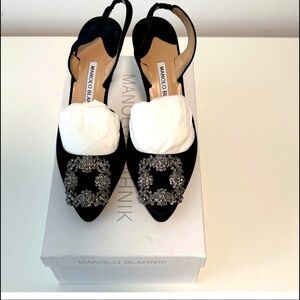 Manolo Blahnik Hangisli Kitten-Heel Slingback